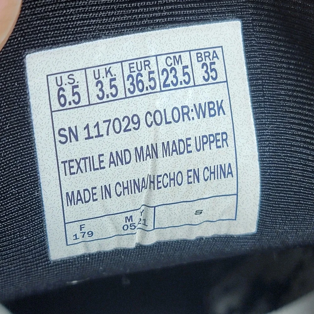 Skechers stylish bobs